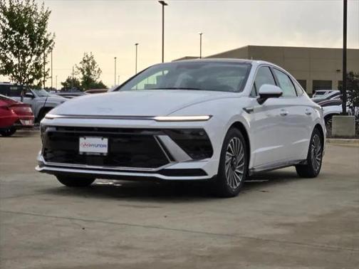 2025 Hyundai SONATA Hybrid Limited