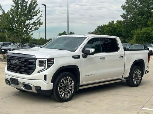 White Frost Tricoat 2023 GMC Sierra 1500 Denali Ultimate