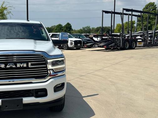 2024 RAM 2500 Laramie Crew Cab 4x4 6'4' Box