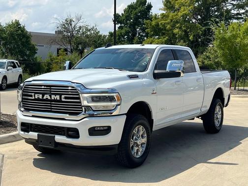 2024 RAM 2500 Laramie Crew Cab 4x4 6'4' Box