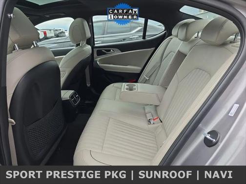 2023 Genesis G70 2.0T RWD