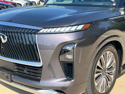 Anthracite Gray 2025 INFINITI QX80 Luxe