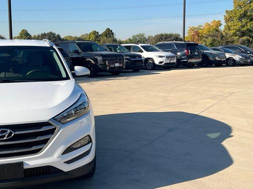 2018 Hyundai TUCSON SEL