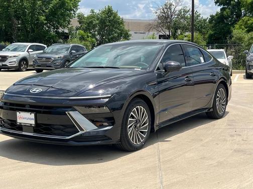 2025 Hyundai SONATA Hybrid Limited