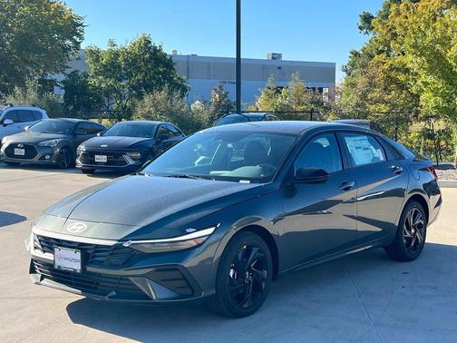 2026 Hyundai ELANTRA Sport