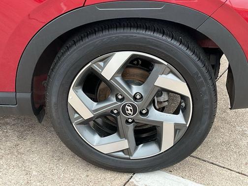 Ultimate Red 2025 Hyundai VENUE SEL