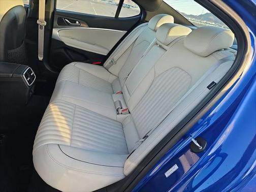 2024 Genesis G70 2.5T RWD