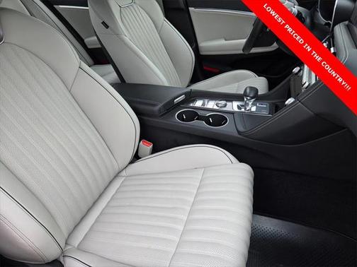 2024 Genesis G70 2.5T RWD