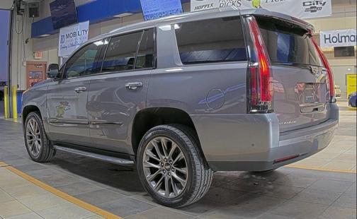 2020 Cadillac Escalade Luxury