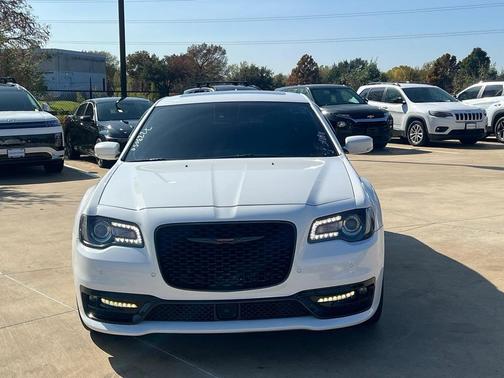 2023 Chrysler 300 S