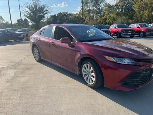 2020 Toyota Camry LE