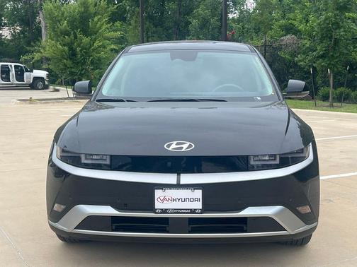 Abyss Black 2026 Hyundai IONIQ 5 SEL