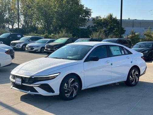 2025 Hyundai ELANTRA Sport