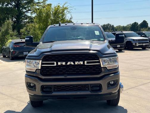 2024 RAM 3500 Big Horn Crew Cab 4x4 8' Box