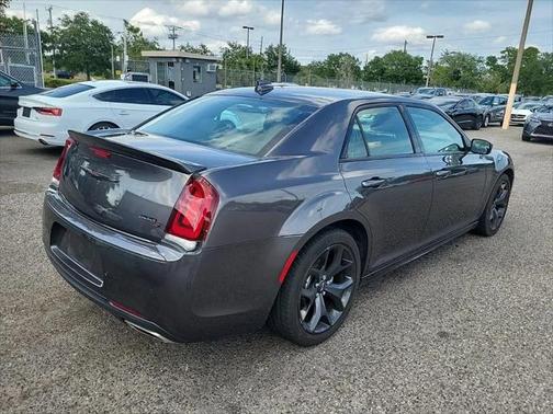 2021 Chrysler 300 S