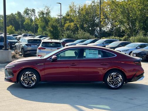 2026 Hyundai SONATA SEL
