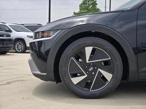 2025 Hyundai IONIQ 5 SEL