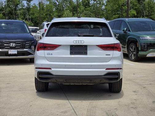 2024 Audi Q3 Premium 45 TFSI S line quattro Tiptronic