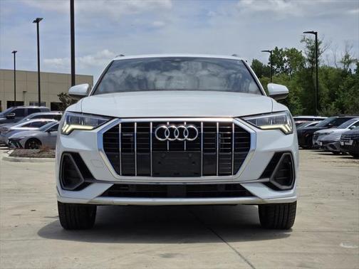 2024 Audi Q3 Premium 45 TFSI S line quattro Tiptronic