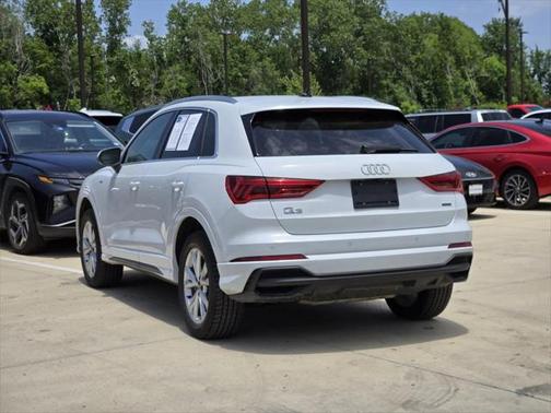 2024 Audi Q3 Premium 45 TFSI S line quattro Tiptronic