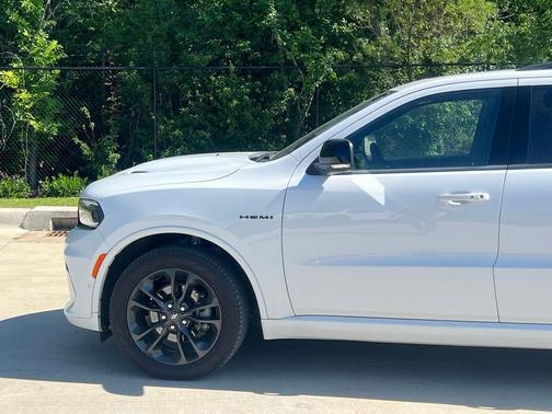 White Knuckle Clearcoat 2023 Dodge Durango R/T Plus AWD