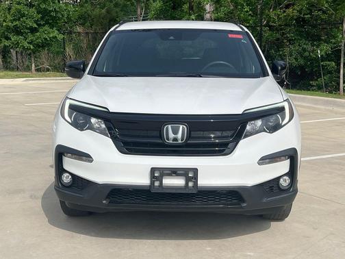 Platinum White Pearl 2022 Honda Pilot AWD Sport