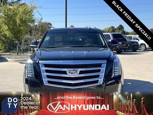 2018 Cadillac Escalade Luxury