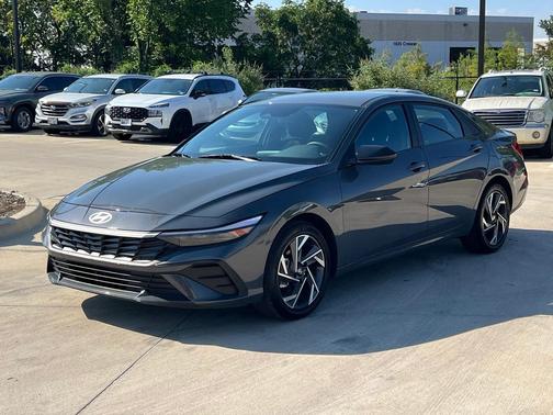 2025 Hyundai ELANTRA Sport