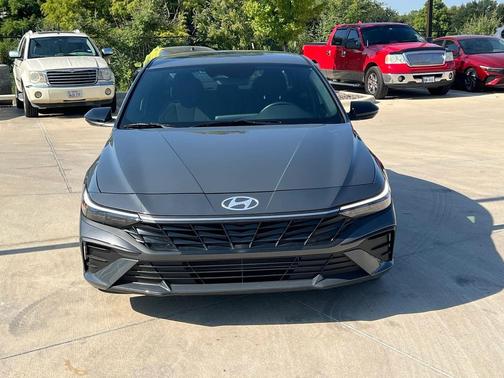 2025 Hyundai ELANTRA Sport