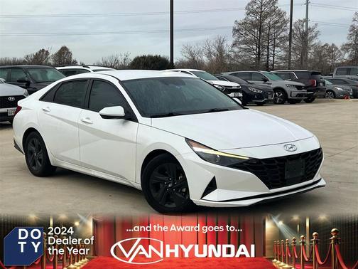 2021 Hyundai ELANTRA SEL