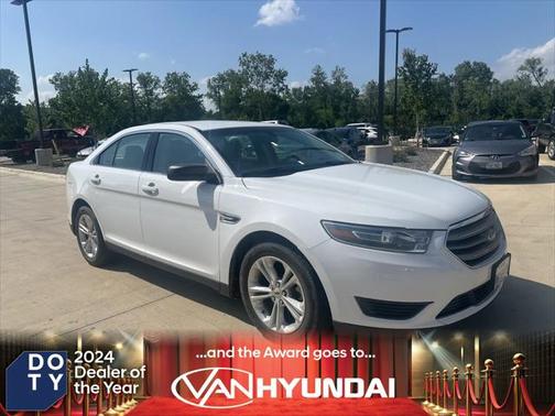 2018 Ford Taurus SE