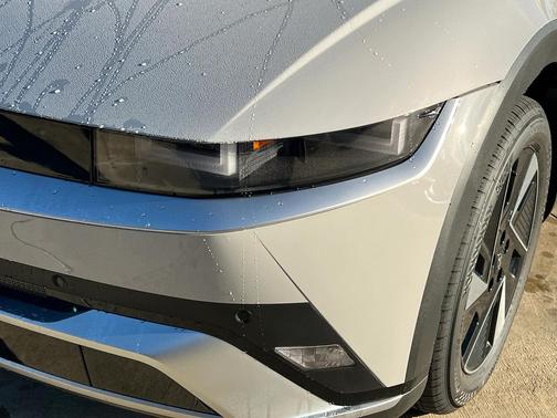 2026 Hyundai IONIQ 5 SE