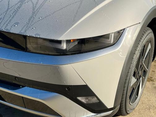 2026 Hyundai IONIQ 5 SE