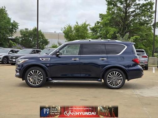 2018 INFINITI QX80 Base