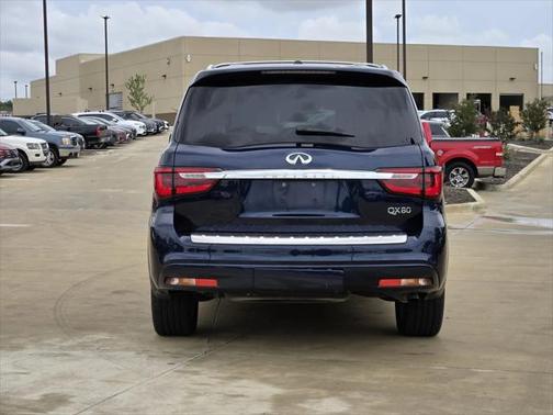 2018 INFINITI QX80 Base