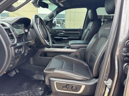 Granite Crystal Metallic Clearcoat 2020 RAM 1500 Laramie
