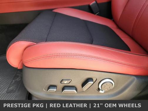 2025 Genesis GV70 2.5T AWD