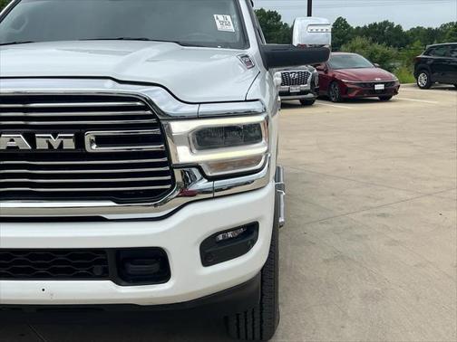 2023 RAM 2500 Laramie Crew Cab 4x4 6'4' Box