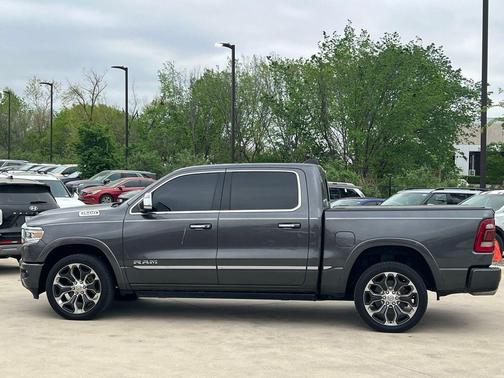 Granite Crystal Metallic Clearcoat 2019 RAM 1500 Limited