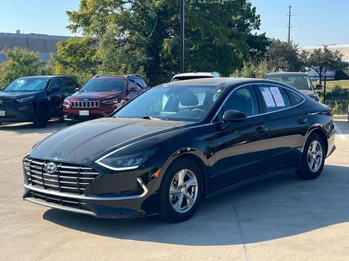 2022 Hyundai SONATA SE
