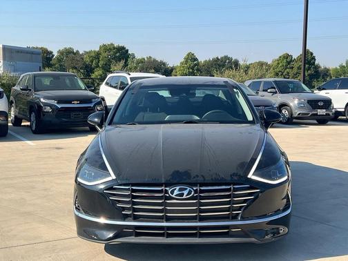 2022 Hyundai SONATA SE