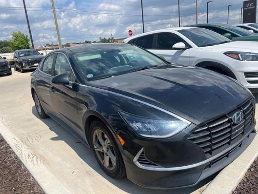 2022 Hyundai SONATA SE