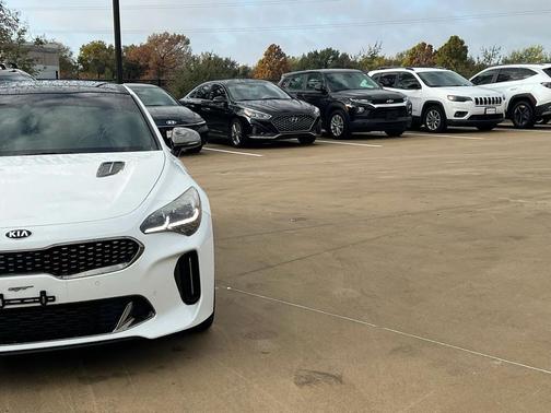 2020 Kia Stinger GT1