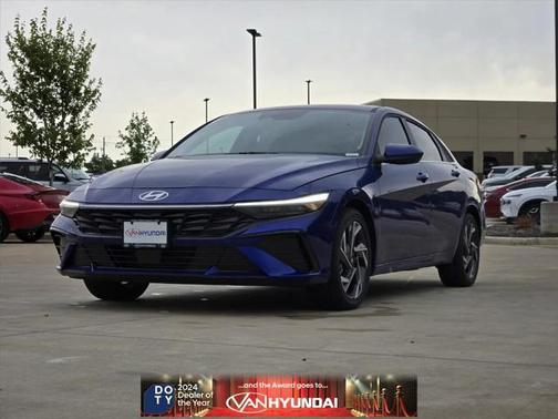 2025 Hyundai ELANTRA SEL