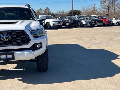 2021 Toyota Tacoma TRD Sport