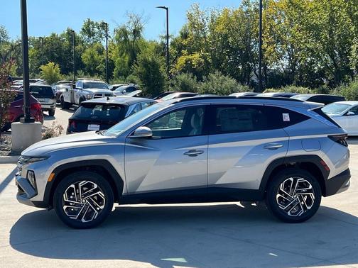 2025 Hyundai TUCSON Hybrid Limited