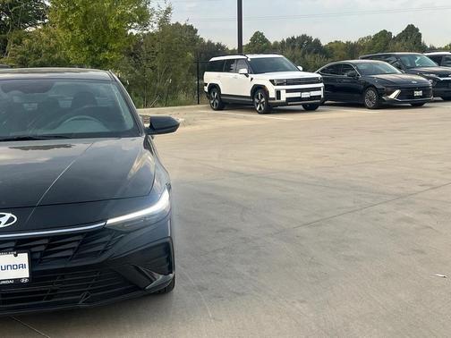 2025 Hyundai ELANTRA Sport