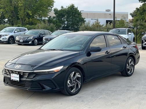 2025 Hyundai ELANTRA Sport