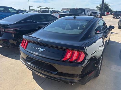 2020 Ford Mustang EcoBoost