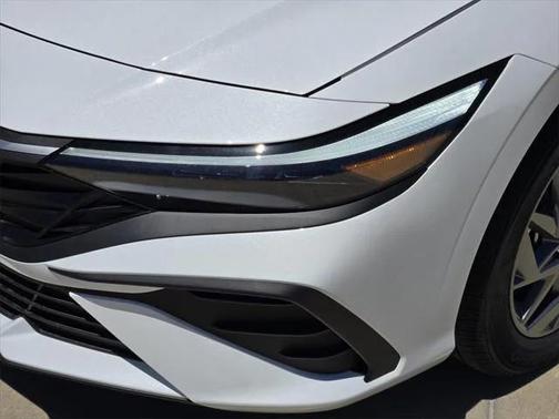 2025 Hyundai ELANTRA HEV Blue